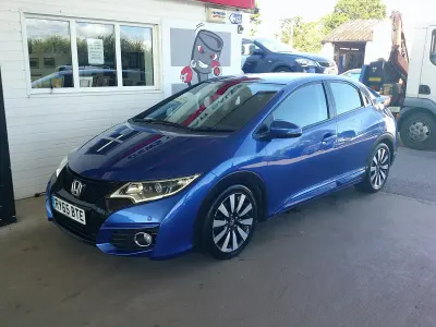 Used Honda Civic SE Plus 142 HP (104 kW) 2016 Blue Hatchback
