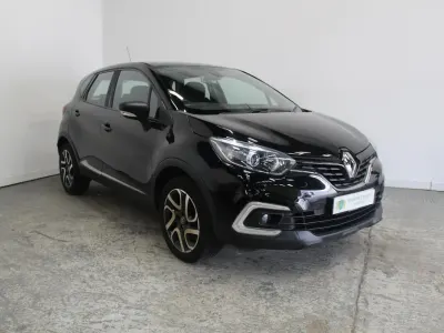 Used Renault Captur Dynamique 90 HP (66 kW) 2018 Black SUV