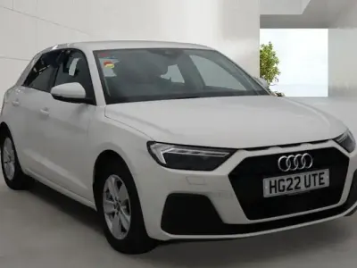 Used Audi A1 Sportback Design 95 HP (69 kW) 2022 White Hatchback