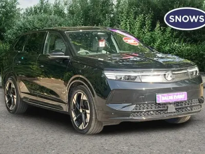 Used Vauxhall Grandland Ultimate 156 kW (213 HP) 2025 Black SUV