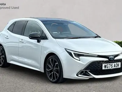 Used Toyota Corolla 140 HP (102 kW) 2026 Hatchback