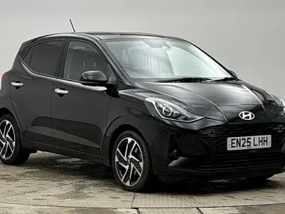Used Hyundai i10 Premium 63 HP (46 kW) 2025 Black Hatchback