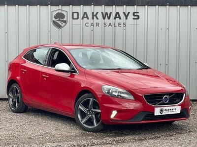 Used Volvo V40 R-Design 115 HP (84 kW) 2014 Red Hatchback
