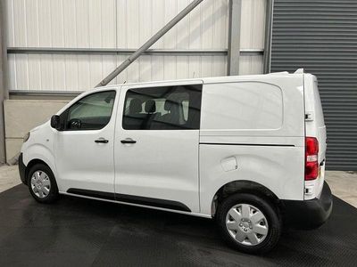 Used Vauxhall Vivaro 145 HP (106 kW) 2022 White MPV