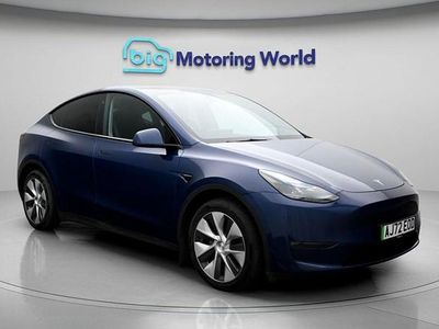 Begagnad Tesla Model Y Long Range AWD 378 kW (514 HK) 2022 Blå SUV