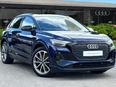 Used Audi Q4 e-tron Comfort 219 kW (299 HP) 2024 Blue SUV