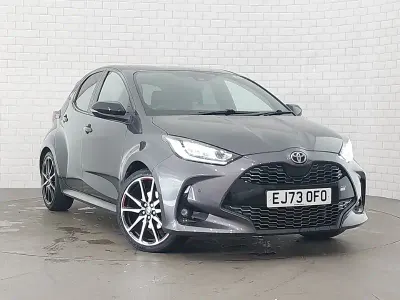 Second-hand Toyota Yaris Hybrid Sport 116 CP (85 kW) 2023 Gri Hatchback