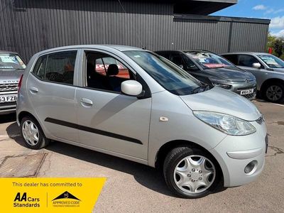 Used Hyundai i10 67 HP (49 kW) 2009 Silver Hatchback