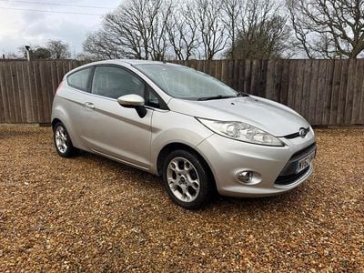 Used Ford Fiesta Zetec 2012 Silver Hatchback