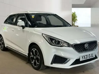Used MG MG3 Exclusive 106 HP (77 kW) 2021 White Hatchback