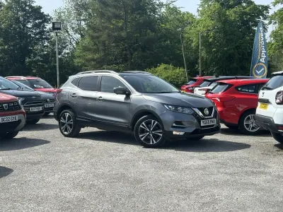 Used Nissan Qashqai N-Connecta 140 HP (102 kW) 2019 Grey SUV