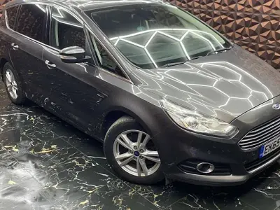 Used Ford S-MAX Titanium 150 HP (110 kW) 2018 MPV