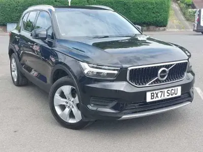 Used Volvo XC40 Momentum 163 HP (119 kW) 2022 Black SUV