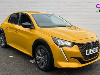 Used Peugeot e-208 Allure+ 100 kW (136 HP) 2023 Yellow Hatchback