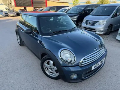 Usado Mini ONE Hatch 98 CV (72 kW) 2011 Azul Utilitario
