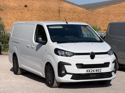 Used Citroën Dispatch 120 HP (88 kW) 2024 White MPV
