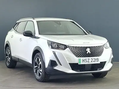Used Peugeot e-2008 Allure+ 100 kW (136 HP) 2023 White SUV