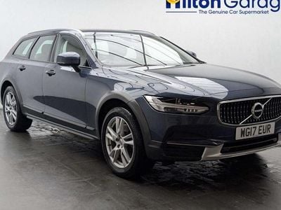 Used Volvo V90 CC Pro 235 HP (172 kW) 2017 Blue Estate