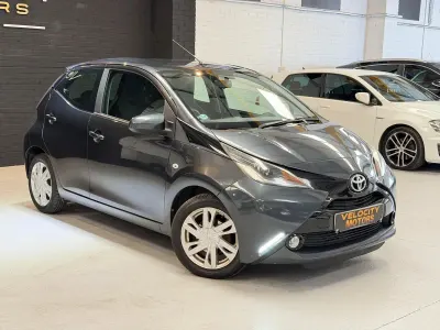 Used Toyota Aygo x-press 2014 Grey Hatchback