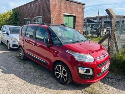 Used Citroën C3 Picasso Platinum 2017 Red MPV