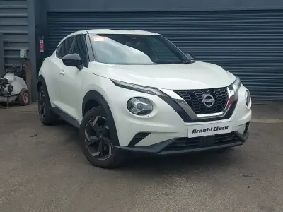 Used Nissan Juke N-Connecta 114 HP (83 kW) 2022 White SUV