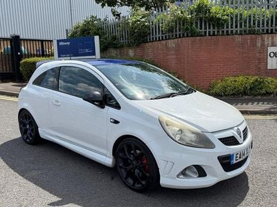 Used Vauxhall Corsa 2014 White Hatchback