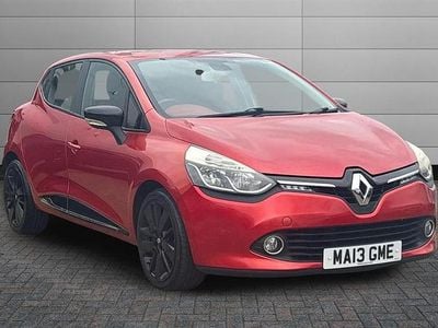 Used Renault Clio IV Dynamique 90 HP (66 kW) 2013 Red Hatchback