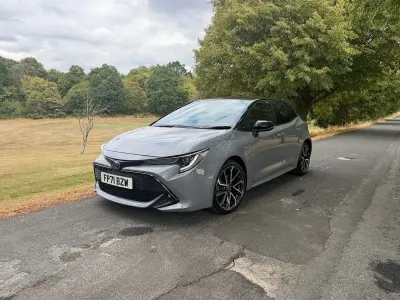 Used Toyota Corolla 122 HP (89 kW) 2021 Grey Hatchback