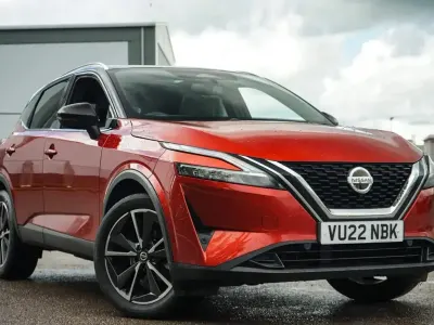 Used Nissan Qashqai Tekna 138 HP (101 kW) 2022 Red SUV