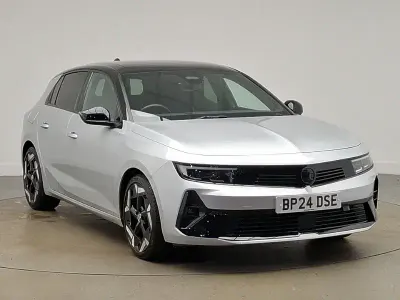 Used Vauxhall Astra GSe 225 HP (165 kW) 2024 Grey Hatchback