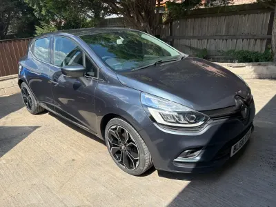 Used Renault Clio Dynamique 90 HP (66 kW) 2016 Grey Hatchback