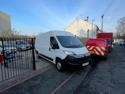 Begagnad Citroën Relay 140 HK (102 kW) 2019 Vit Van