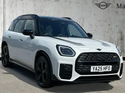 Usado Mini Countryman Sport 170 CV (125 kW) 2025 Blanco SUV