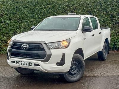 White Used 2024 Toyota HiLux Active Pickup | £27,994 (Expensive)
