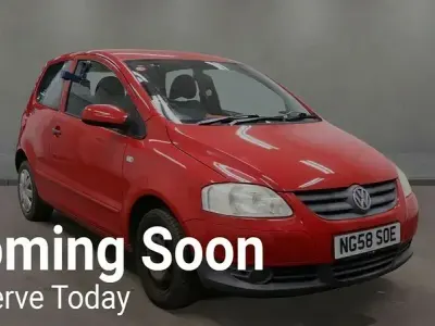 Begagnad VW Fox 55 HK (40 kW) 2009 Röd Halvkombi