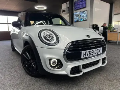 Used Mini Cooper Hatch 136 HP (100 kW) 2019 Silver Hatchback