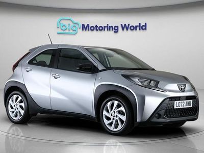 Used Toyota Aygo X PURE 71 HP (52 kW) 2022 Silver SUV