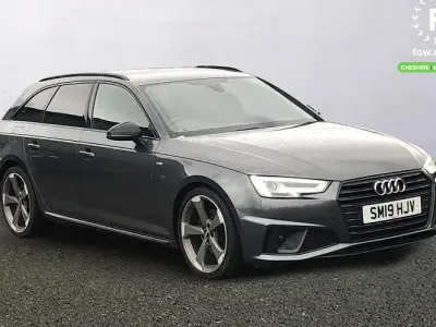 Usado Audi A4 Black Edition 150 HP (110 kW) 2019 Cinzento Carrinha