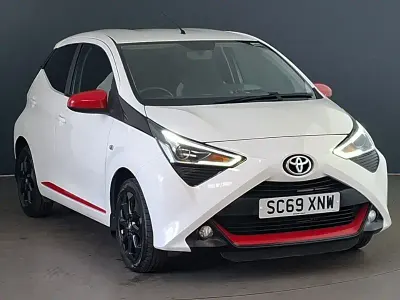 Used Toyota Aygo Trend 72 HP (52 kW) 2019 White Hatchback