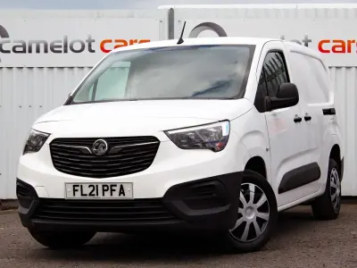 Used Vauxhall Combo 2021 White MPV