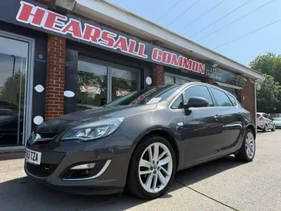 Used Vauxhall Astra SRi 140 HP (102 kW) 2014 Grey Hatchback