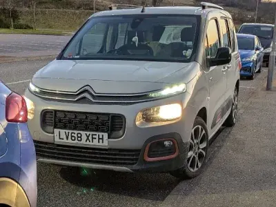 Używany Citroën Berlingo Flair 2019 Minivan