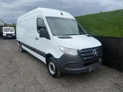 Begagnad Mercedes Sprinter Progressive 2021 Vit Van