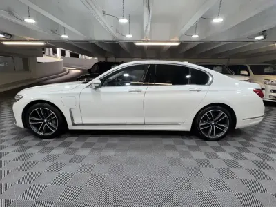 Used BMW 745e Comfort Edition 2019 White Sedan