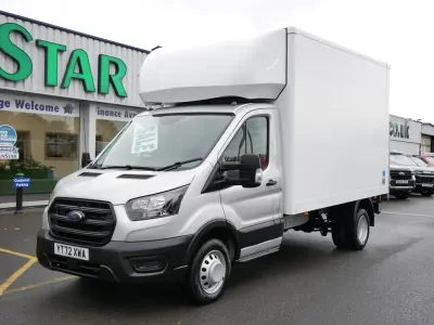 Używany Ford Transit 130 KM (95 kW) 2022 Srebrny Kabriolet