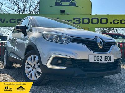 Used Renault Captur Play 90 HP (66 kW) 2019 Silver/black SUV