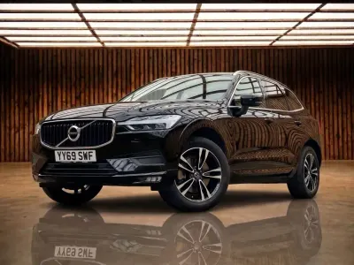 Begagnad Volvo XC60 Momentum 2019 Svart SUV