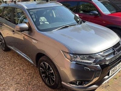 Mitsubishi Outlander P-HEV