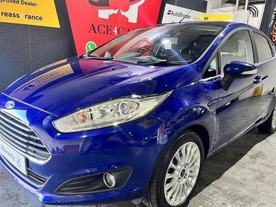 Usado Ford Fiesta Titanium 2014 Azul Citadino