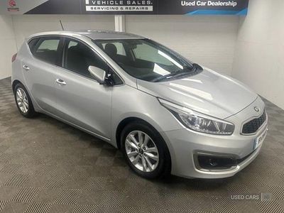 Silver Used 2016 Kia Ceed Hatchback | £7,495 (Fair price)